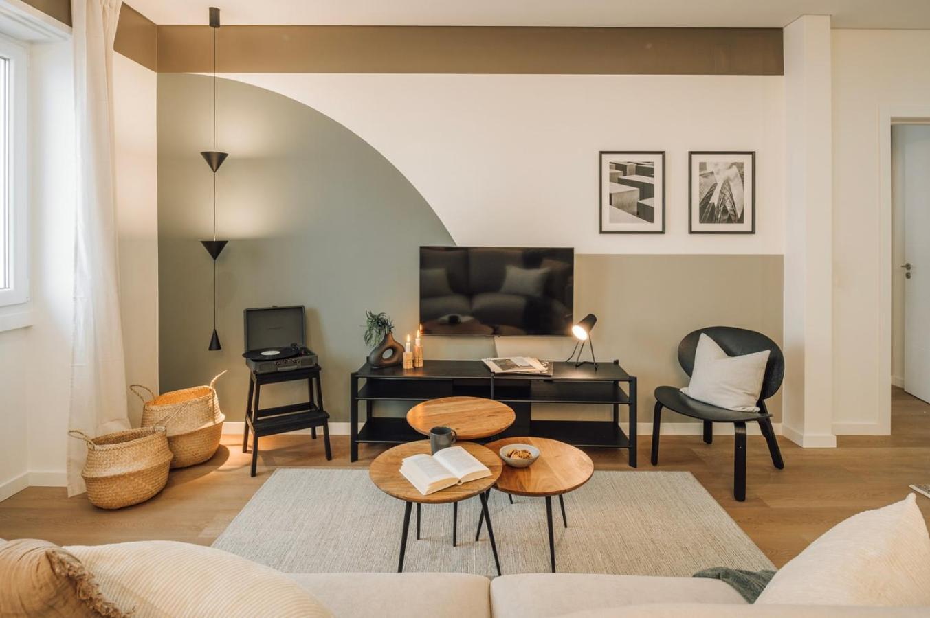 Harlem - 2 Bedrooms & Office In Alvalade