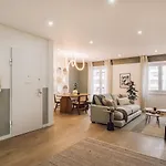 Harlem - 2 Bedrooms & Office In Alvalade
